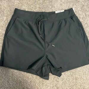Old navy green Powersoft shorts